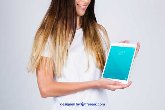 Free Mockup Concept Of Woman Looking At Tablet Psd