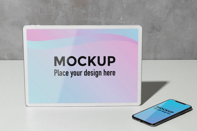 Free Mockup Devices On The Table Psd