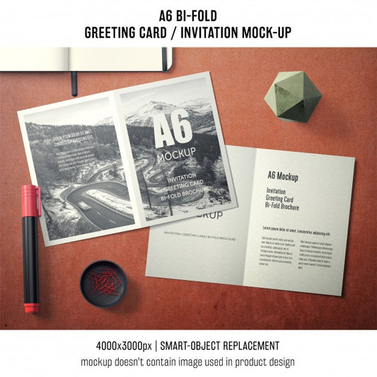 Free Modern A6 Bi-Fold Greeting Card Mockup Psd