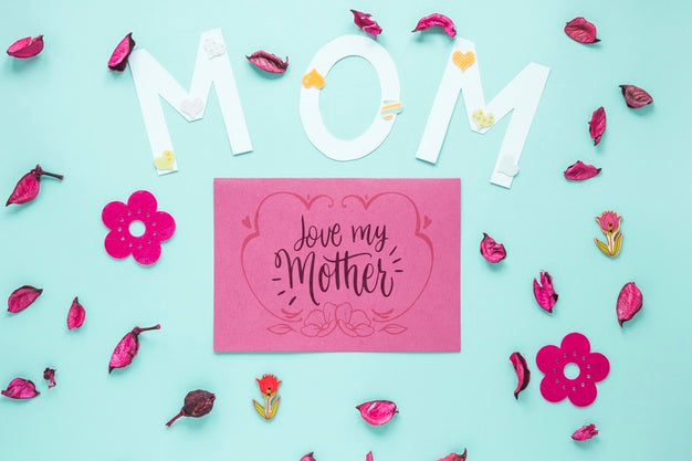 Free Mothers Day Card Mockup With Flowers Psd
