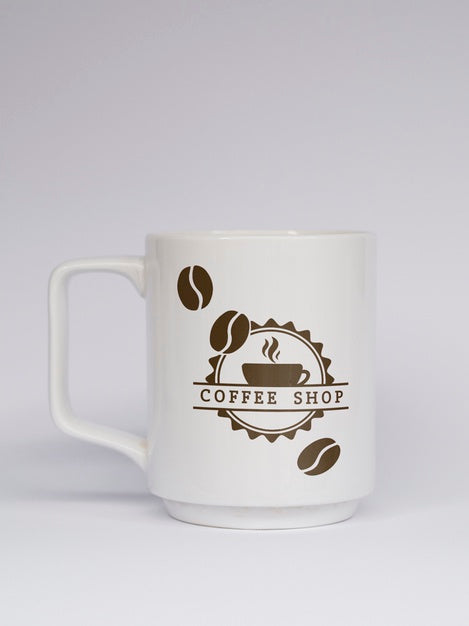 Free Mug Mock-Up On White Background Psd