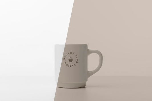 Free Mug With Coffee Mock Up On Table Psd