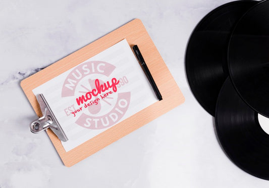 Free Music Clipboard And Vinyl With Mock-Up Psd