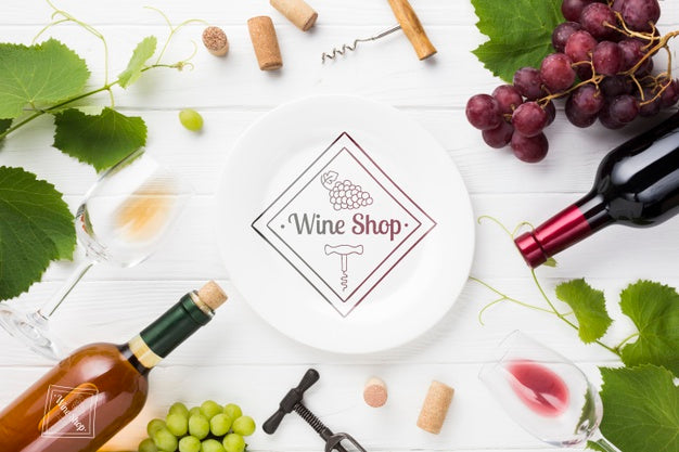 Free Natural Grapes For Wine On Table Psd