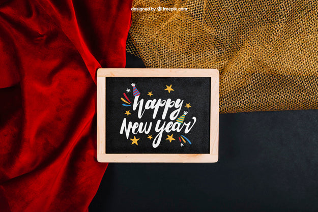 Free New Year Mockup With Slate And Textile Psd