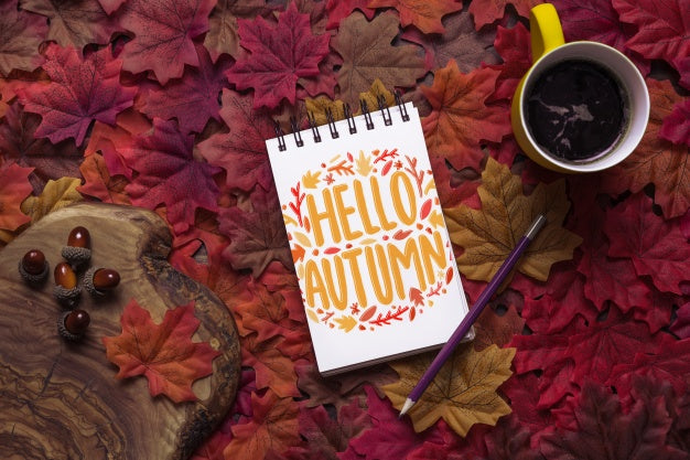 Free Notepad Mockup With Autumn Concept Psd