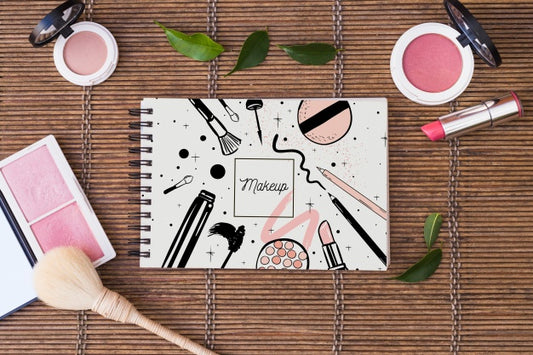 Free Notepad Mockup With Beauty Concept Psd