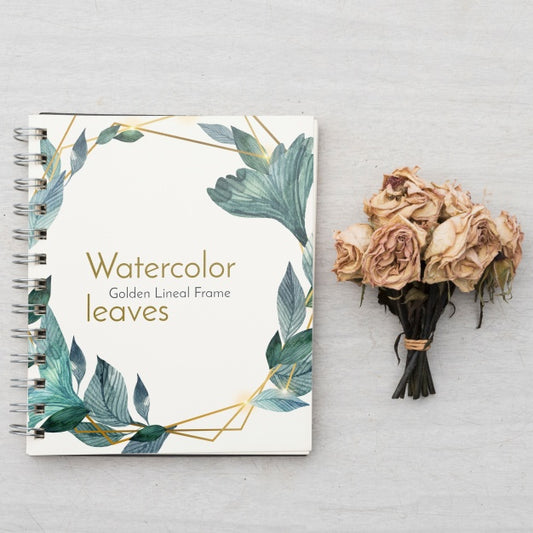 Free Notepad Mockup With Floral Concept Psd