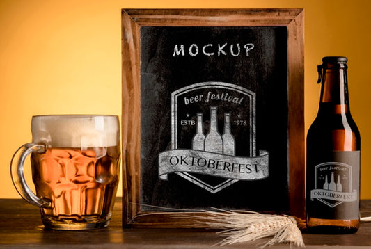 Free Oktoberfest Concept And Frame With Mockup Psd