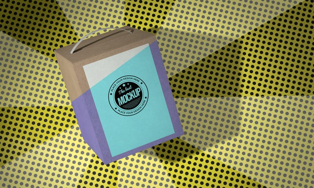 Free Packaging Box Concept Mock-Up Psd