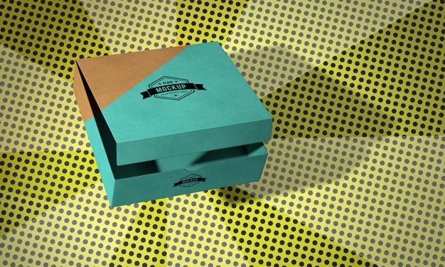 Free Packaging Box Concept Mock-Up Psd