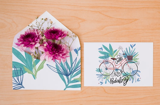 Free Paper Card Mockup With Floral Decoration Psd