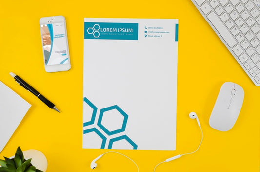 Free Paper Mock-Up On Yellow Background Psd