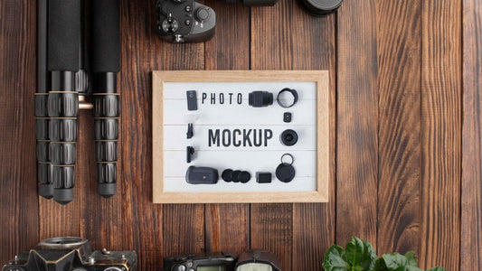 Free Photographer Workshop With Frame Mock-Up Psd