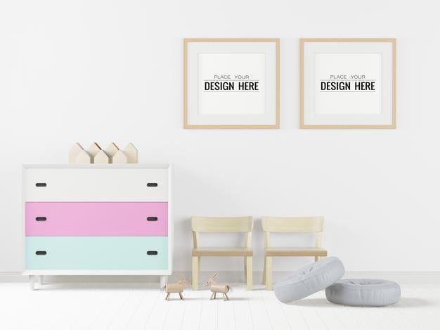 Free Poster Frame In Living Room Mockup Psd