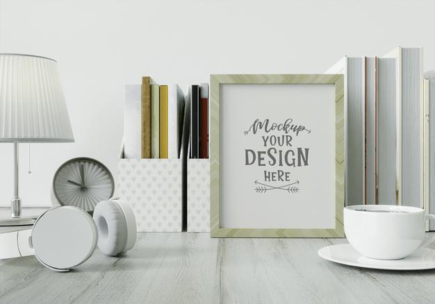 Free Poster Frame In Living Room Mockup Psd