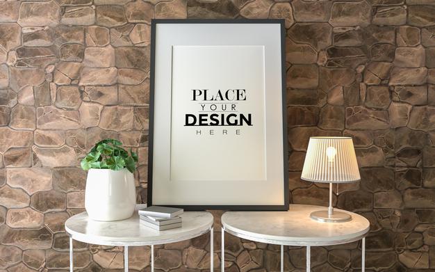 Free Poster Frame In Living Room Mockup Psd