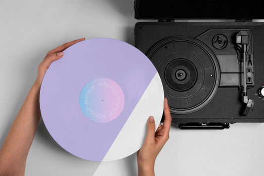 Free Retro Mock-Up Vinyl Disk Abstract Packaging Psd