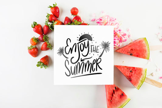 Free Round Card Mockup With Tropical Summer Concept With Strawberries And Watermelon Psd