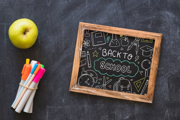 Free Slate Mockup With Back To School Concept Psd