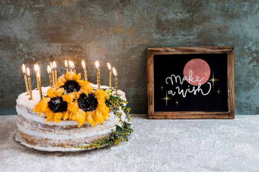 Free Slate Mockup With Birthday Cake Psd