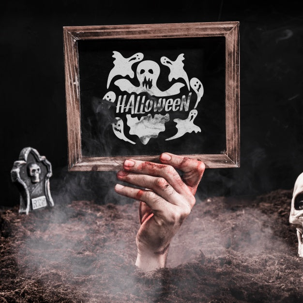 Free Slate Mockup With Halloween Concept Psd