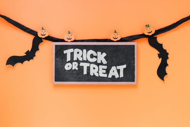 Free Slate Mockup With Halloween Concept Psd