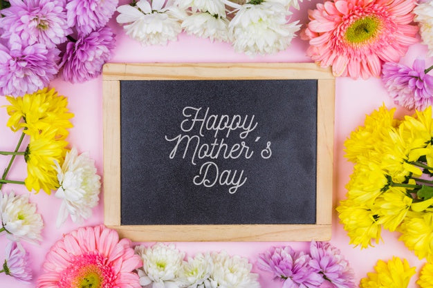 Free Slate Mockup With Mothers Day Concept Psd