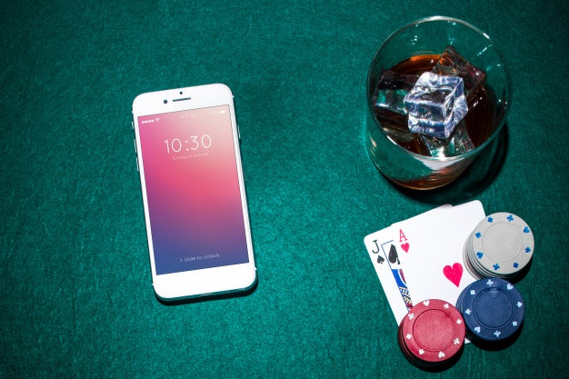 Free Smartphone Mockup With Casino Concept Psd