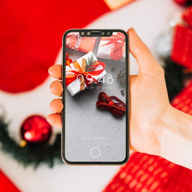 Free Smartphone Mockup With Christmas Concept Psd