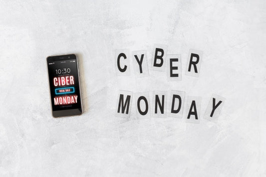 Free Smartphone Mockup With Cyber Monday Letters Psd