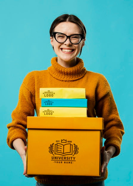 Free Smiley Woman Holding Boxes Psd