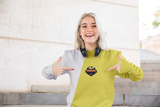 Free Smiley Woman Pointing At Hoodie Psd