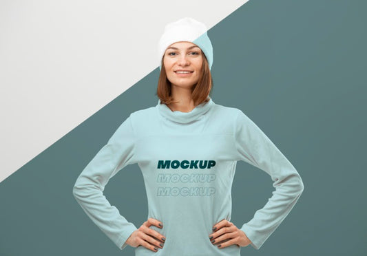 Free Smiley Woman Wearing Warm Clothes Psd