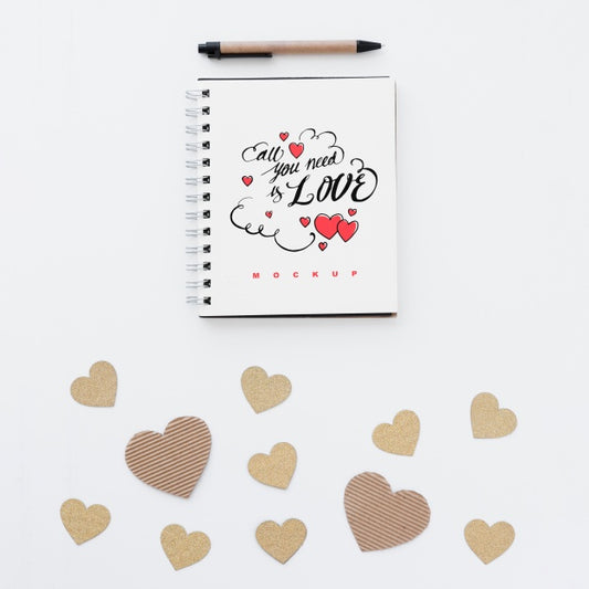 Free Spiral Notebook Mockup With Valentine Concept Psd