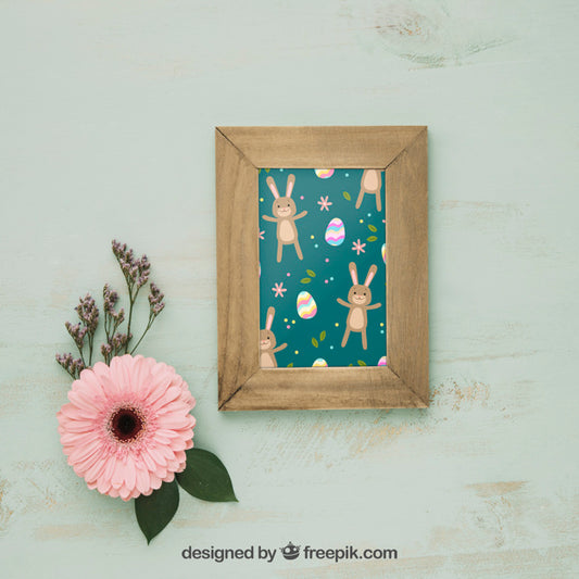 Free Spring Concept Mockup With Wooden Frame Psd