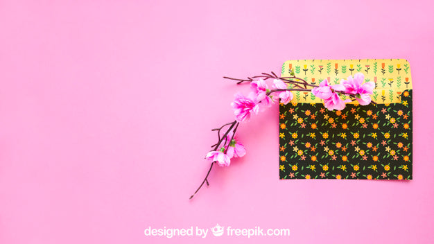 Free Spring Mockup With Card And Copyspace Psd