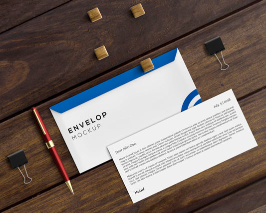 Free Stationery Concept With Envelope Mockup Psd