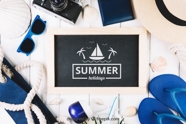 Free Summer Composition With Slate And Beach Objects Psd