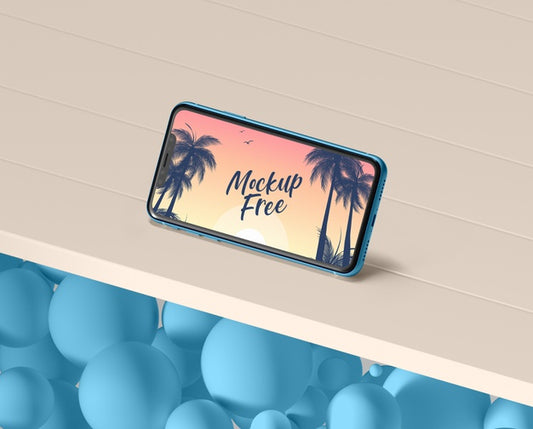 Free Summer Concept With Phone On Table Psd
