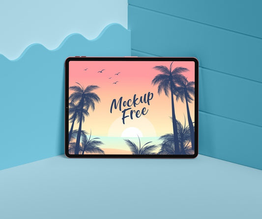 Free Summer Concept With Tablet In Blue Corner Psd