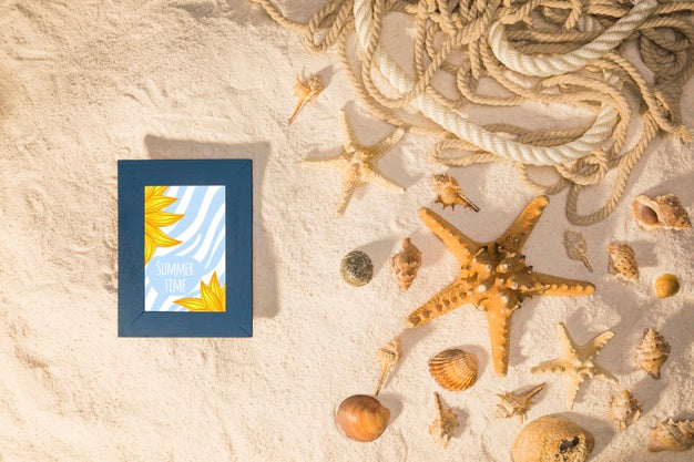 Free Summer Mockup With Marine Elements Psd