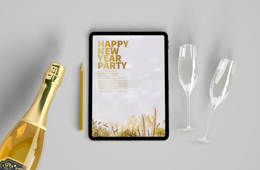 Free Tablet Mock-Up With New Year Concept Psd