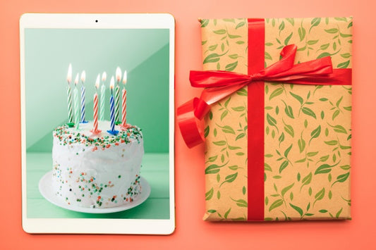 Free Tablet Mockup With Birthday Concept Psd