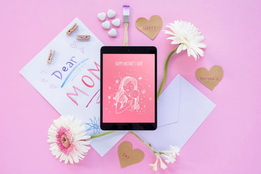 Free Tablet Mockup With Flat Lay Mothers Day Composition Psd