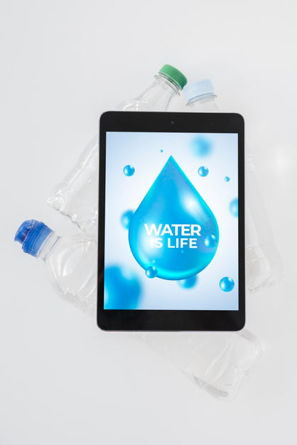 Free Tablet Mockup With Water Concept Psd