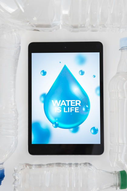 Free Tablet Mockup With Water Concept Psd