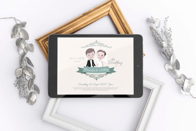 Free Tablet With Wedding Image Psd