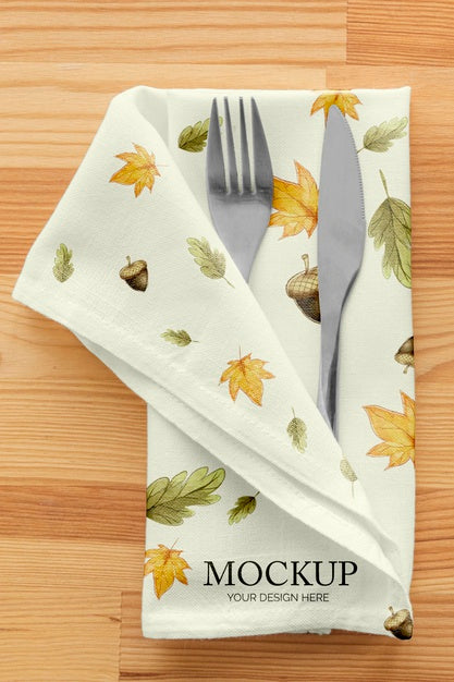 Free Thanksgiving Dinner Table Arrangement With Cutlery In Napkin Psd