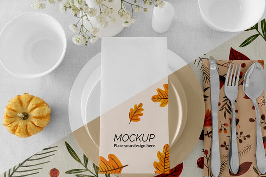 Free Thanksgiving Dinner Table Arrangement With Flower Vase And Plates Psd